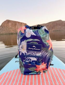 NEW TOMMY BAHAMA WATERPROOF DRY BAGS