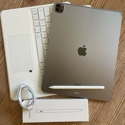 iPad Pro 12.9” (M2 chip / 2022 model) 6th Generation 128GB with  keyboard case and stylus pen 