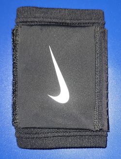 Brand New Nike Pro Baseball Wrist Wrap With Guard Black White Men Size One Size