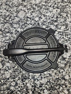 Cast iron tortilla press 8 inch