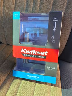 Kwikset door lock bed and bath
