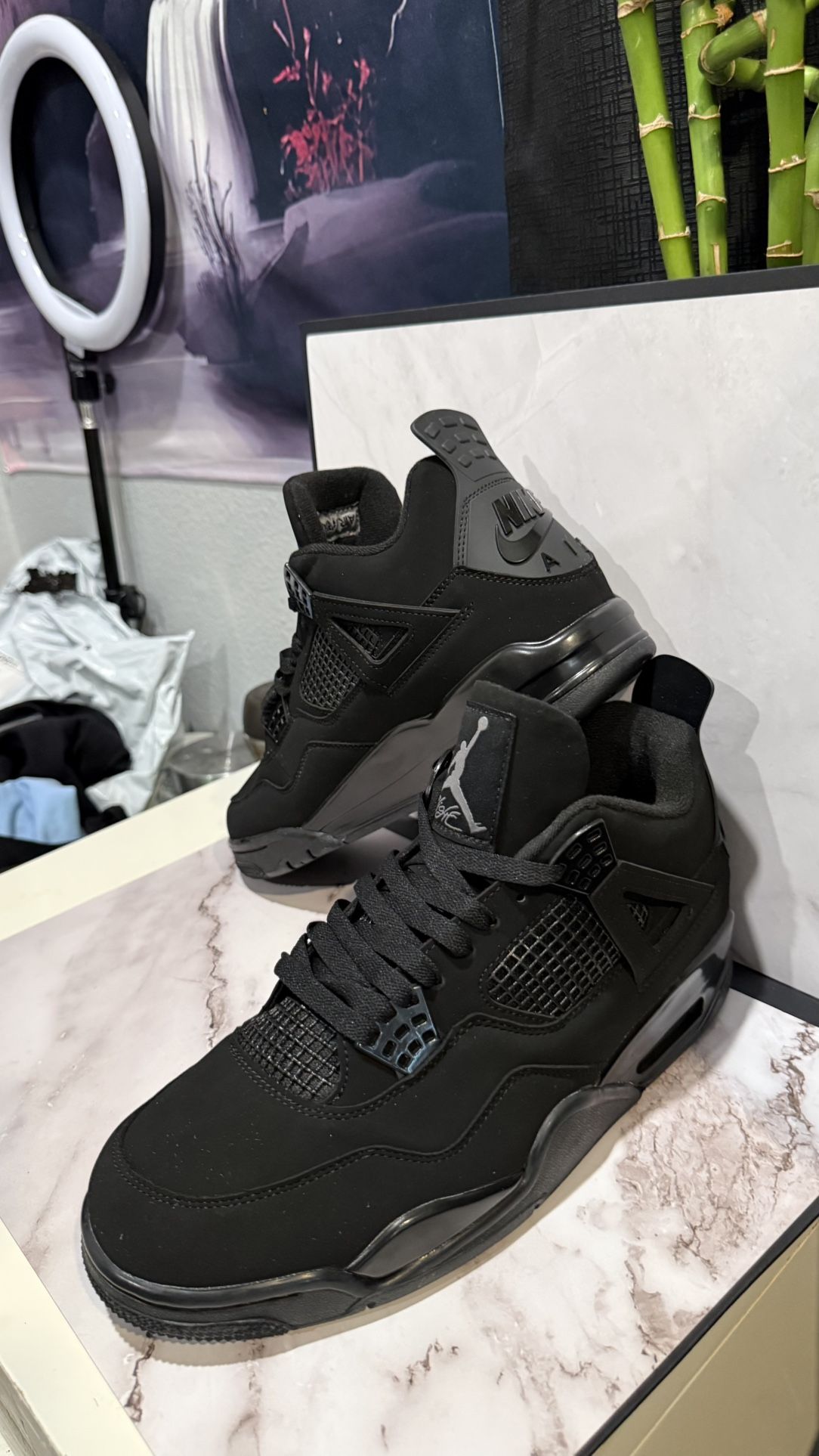 Jordan Retro 4 Black Cats 2025 Size 9.5 Mens