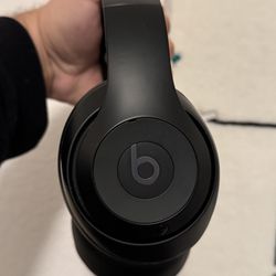 Beats Studio Pro 