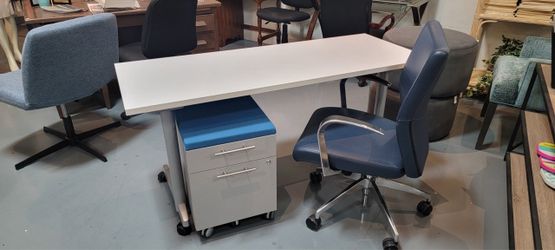Desk Set
