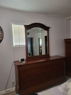 Thomasville Dresser & Nightstand
