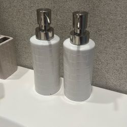Soap Pump Containers 