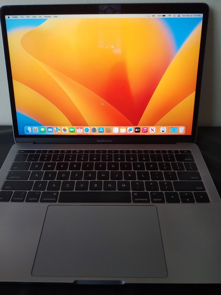 MacBook pro 13 ( 2017 )