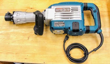MAKITA JH 555 45 LBS DEMOLITION HAMMER 