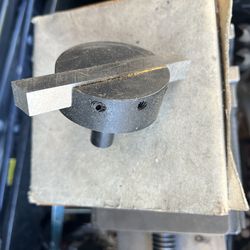Mill cutting tool