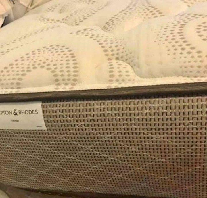 Queen Mattress Hampton & Rhodes HR400 for Sale in Round Rock, TX OfferUp