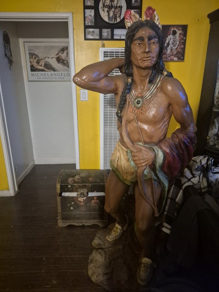 Statue
