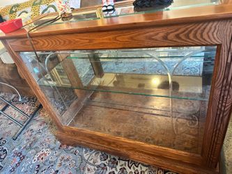 Vintage Solid Oak Curio Display Cabinet with Glass Shelves – 41.5” x 34”