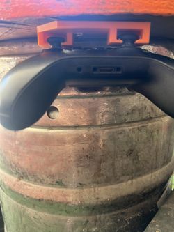 Xbox Controller Under-Desk Mount Holder