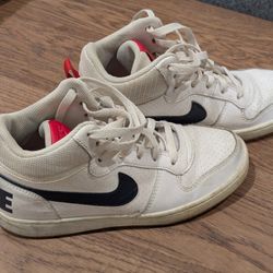 Nike Shoes Youth Size 5.5