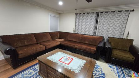 Huge 130" x 130" L-Shaped Sectional Sofa & Matching Armchair Set