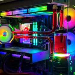 Rtx 5090 Astral Oc + Ryzen 9950x3d water cooled special gaming pc