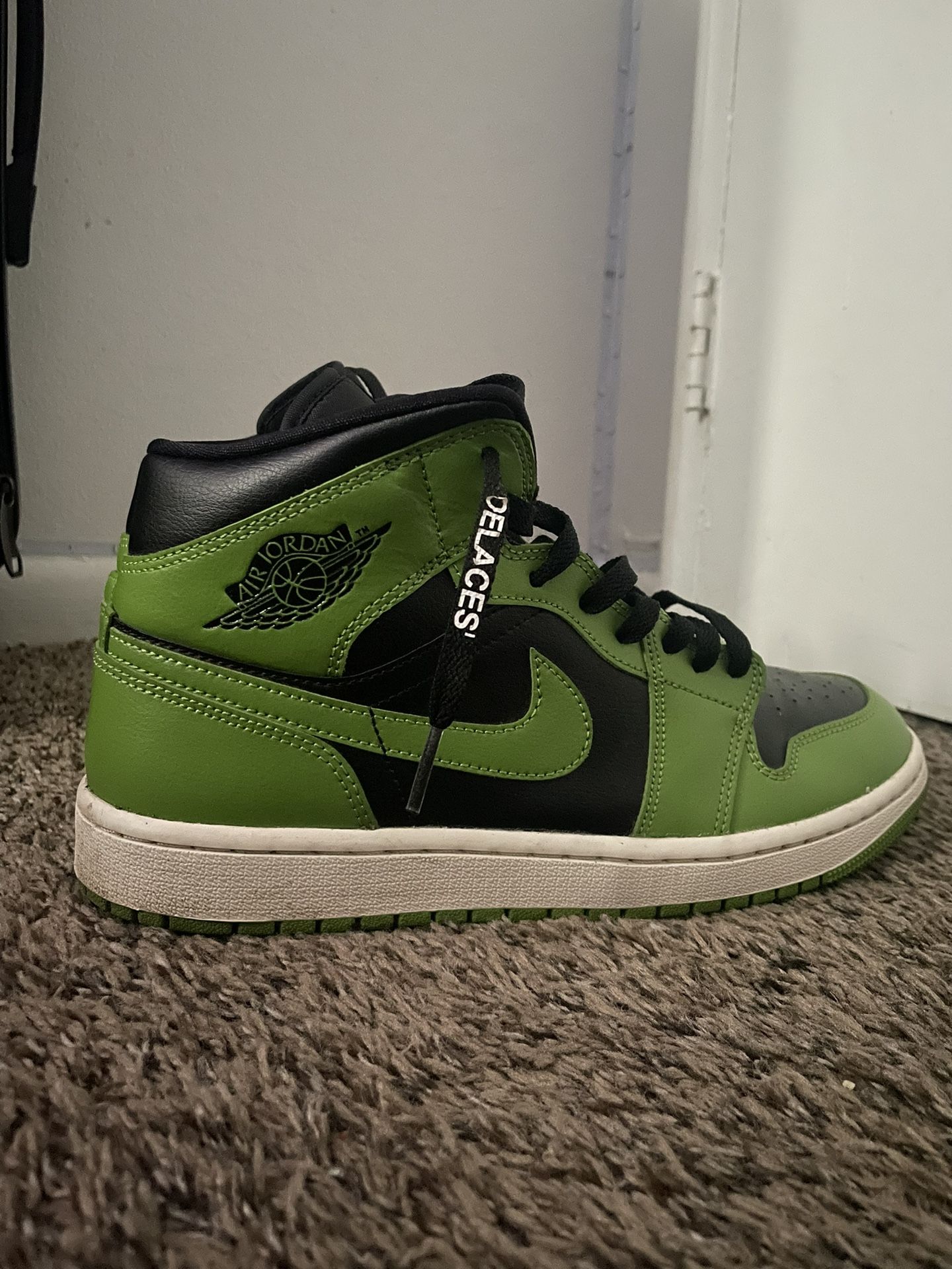 Jordan1 Mid Altitude