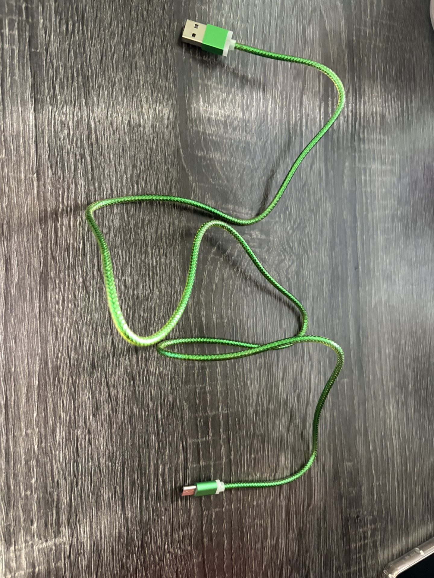 Vibrant Green Braided charger or USB-C Connector