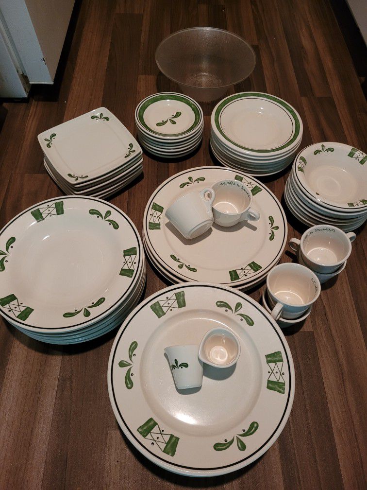 Vintage Olive Garden Large Family / Thanksgiving Dining Set