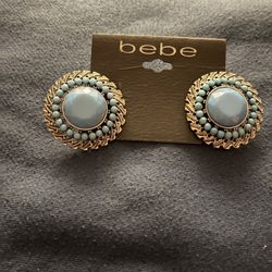 There Very Nice Clip On Earring From Bebe The Color Of The Earrings Is Turquoise And Silver