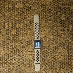 Apple/Nike Watch  Series 3