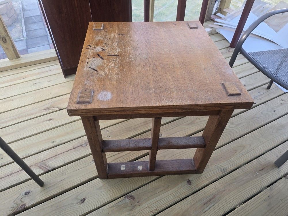 Solid Wood End Table/Coffee Table