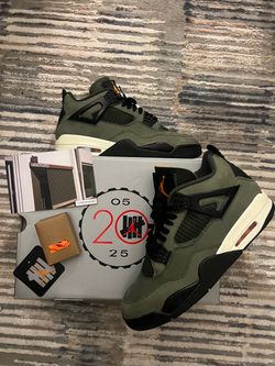 Air jordan 4 undefeated size 10.5m