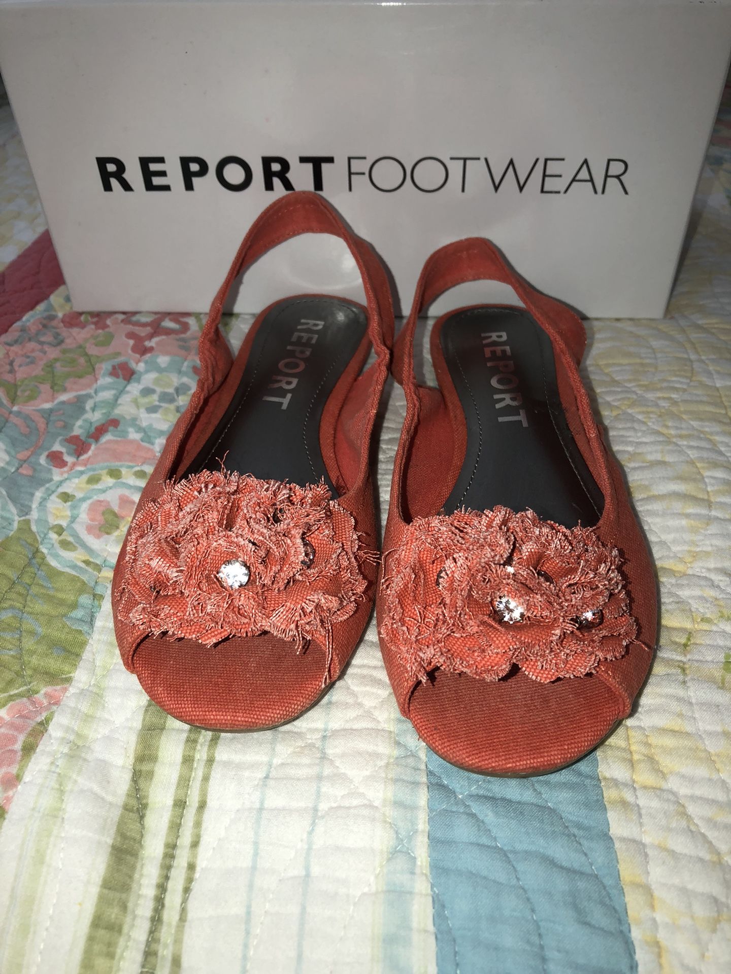 Women’s Report Shoes Size 8