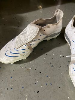 Predator Adidas soccer cleats 81/2