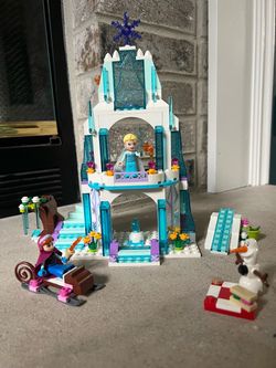 LEGO Disney Princess Elsa's Sparkling Ice Castle