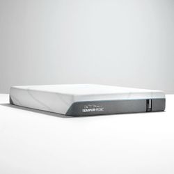 🔥2yr used | KING TEMPUR - Adapt Medium Mattress Previous Generation