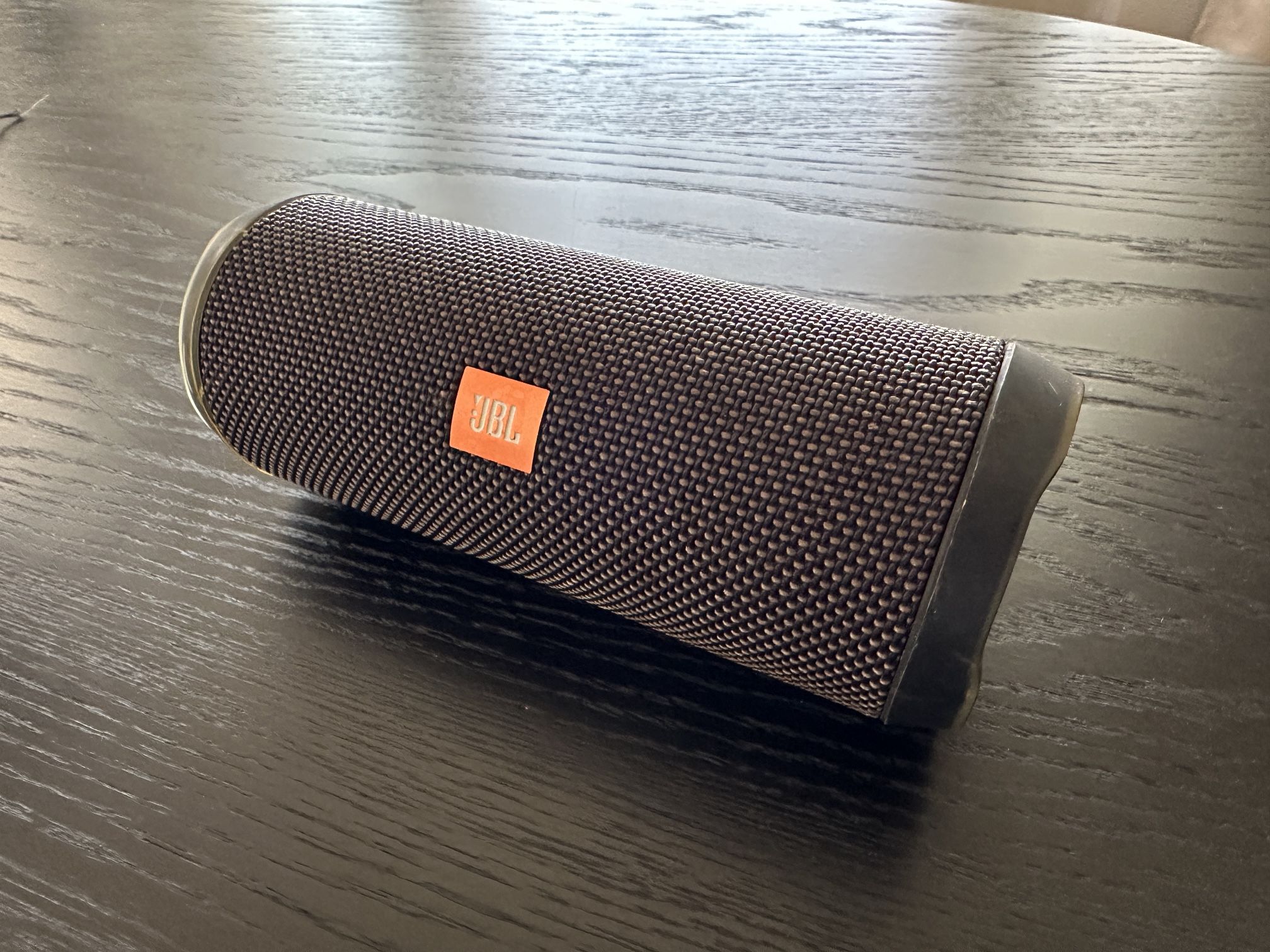 JBL Flip 4
