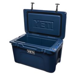 YETI TUNDRA 45 **BRAND NEW**