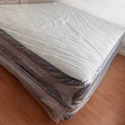 NEW QUEEN REGULAR  MATTRESS AND BOX SPR+ING-2pcs