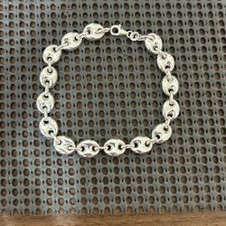 .925 Sterling Silver 8” Puffed Gucci Bracelet 
