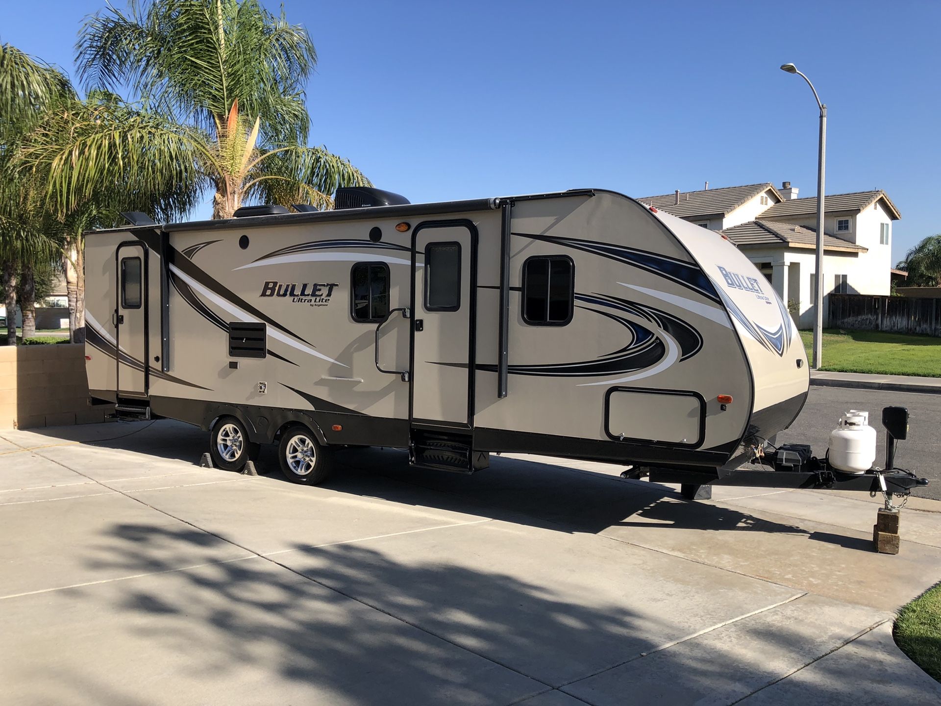 2016 Bullet by keystone RV Camper trailer mobile camping