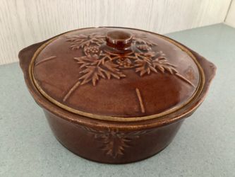 Pre-WWII Bennington Lidded Crock Pot Bowl Raspberry Embossed Motif Earthenware