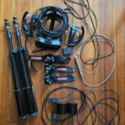 Valve Index Full PCVR Kit+3x Vive 3.0 Trackers 