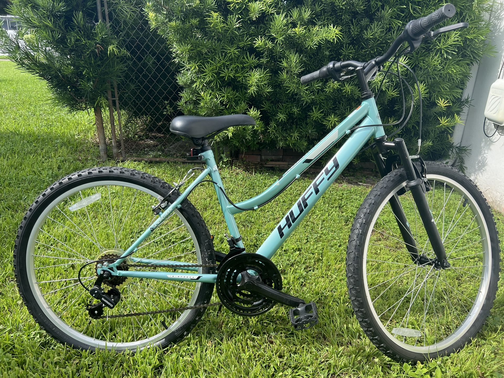Huffy Rock Creek 18 Speed Mountain Bike, 26 Wheels,