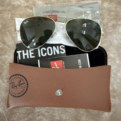 Ray-Ban Aviator Gold RB3025 New