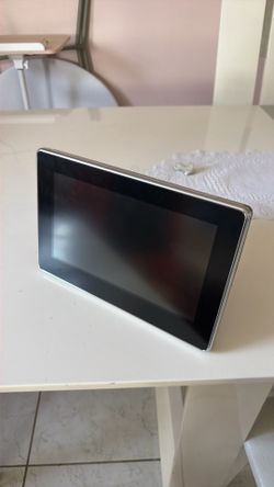 Two Land Rover 10” rear display