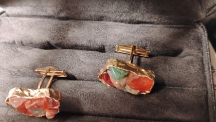 14 karat gold cufflinks