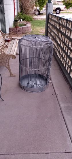Round Bird Cage