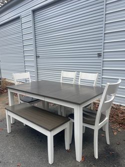 Bob’s Furniture Blake Extendable Table + Bench + 4 Chairs