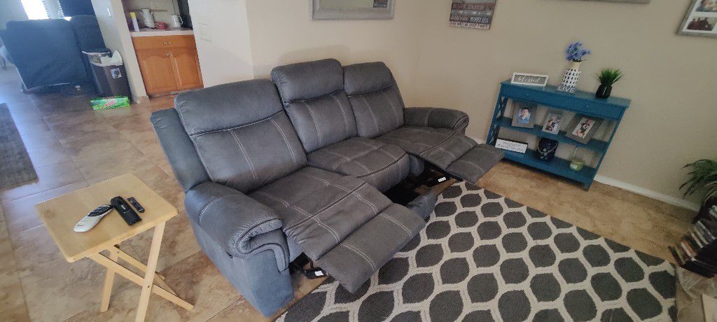 Recliner Couch Almost New 