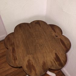 Small Wooden Flower Top Side Table 