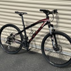 Felt Q520 Mountain Bike Hydraulic Disc Brakes 24 Speed 16” Frame!