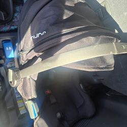 nuna infant carseat
