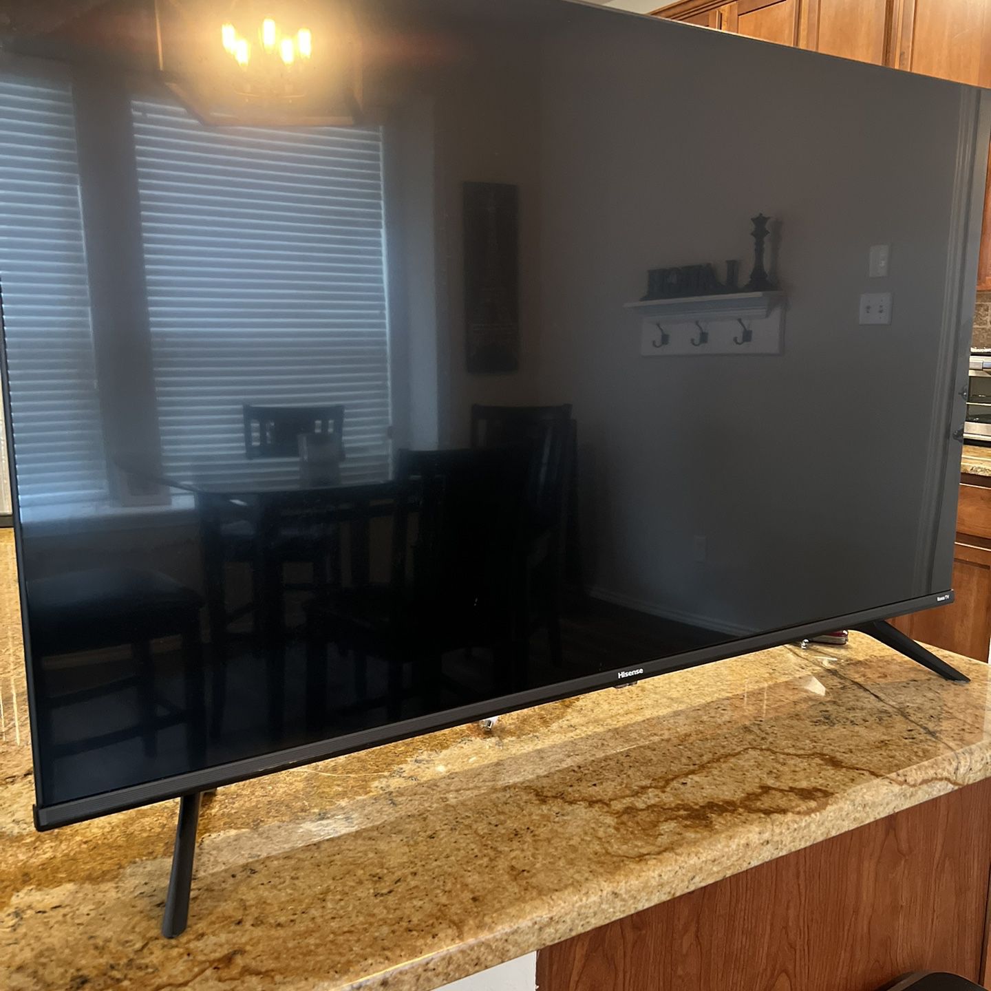 40” Roku 4K Smart TV
