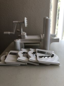 Spiralizer  5 Blade Vegetable Slicer 